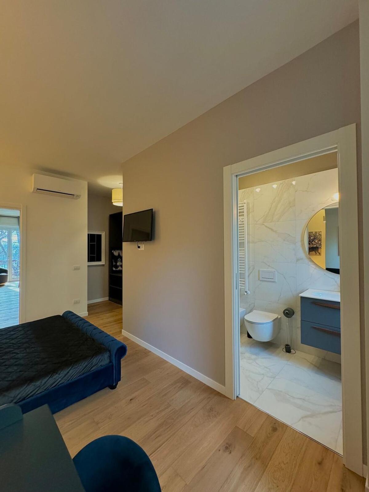 - - Life - Apartment Mailand